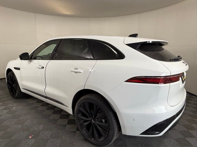 2025 Jaguar F-PACE R-Dynamic S photo 3