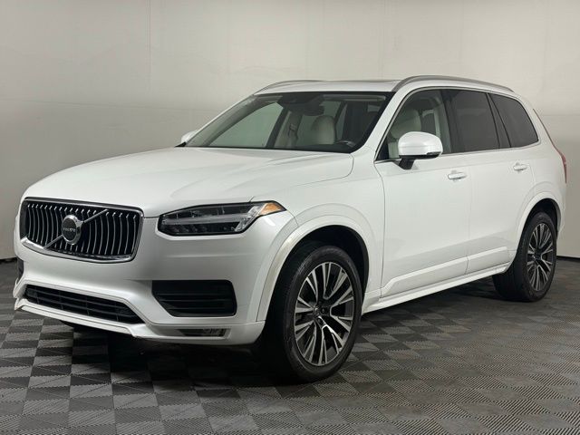 2020 Volvo XC90 Momentum T6 photo 2