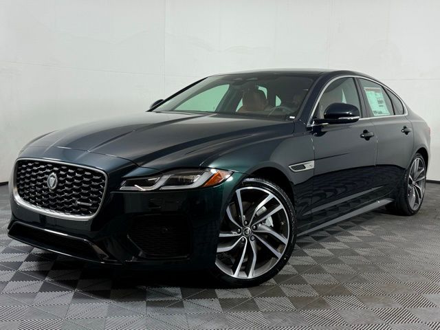 2024 Jaguar XF R-Dynamic SE's photo