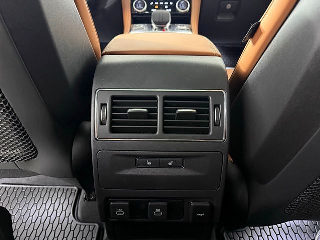2026 Jaguar F-Pace R-Dynamic S - Photo 20