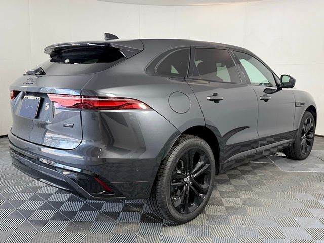 2026 Jaguar F-Pace R-Dynamic S - Photo 7