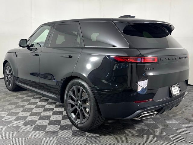 2024 Land Rover Range Rover Sport SE photo 4