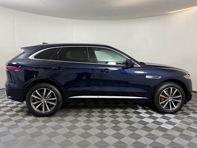 2026 Jaguar F-Pace R-Dynamic S - Photo 7