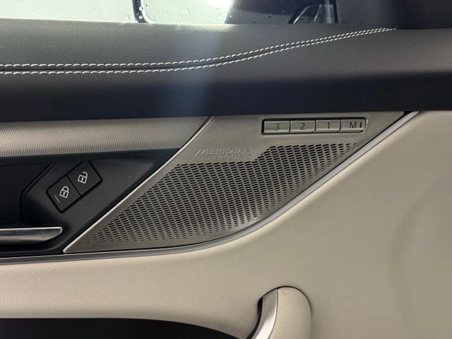 2026 Jaguar F-Pace R-Dynamic S - Photo 27