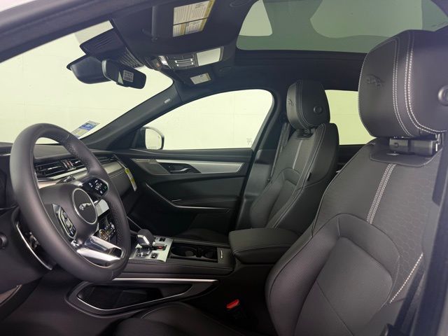 2026 Jaguar F-PACE P250 R-Dynamic S photo 4