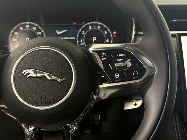 2026 Jaguar F-Pace R-Dynamic S - Photo 44
