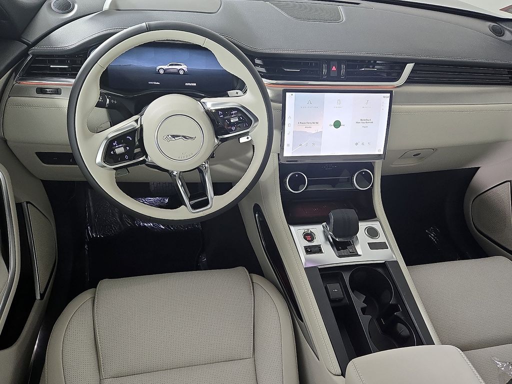 2026 Jaguar F-Pace R-Dynamic S - Photo 7
