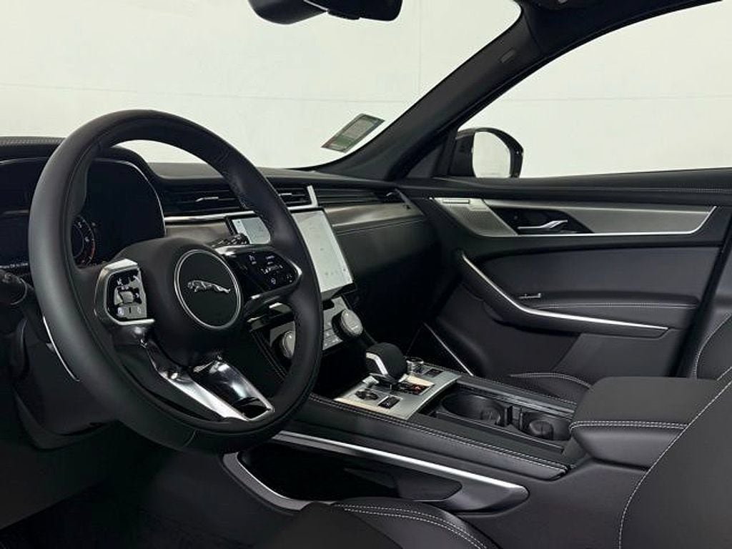 2026 Jaguar F-Pace R-Dynamic S - Photo 42