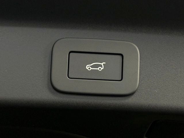 2026 Jaguar F-Pace R-Dynamic S - Photo 18