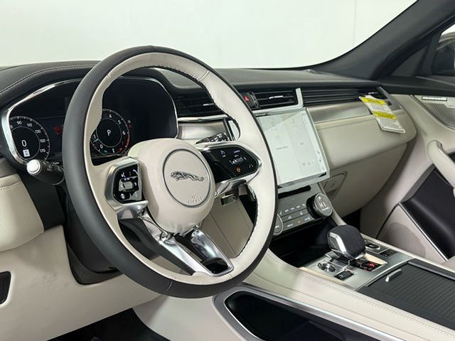 2026 Jaguar F-Pace R-Dynamic S - Photo 43