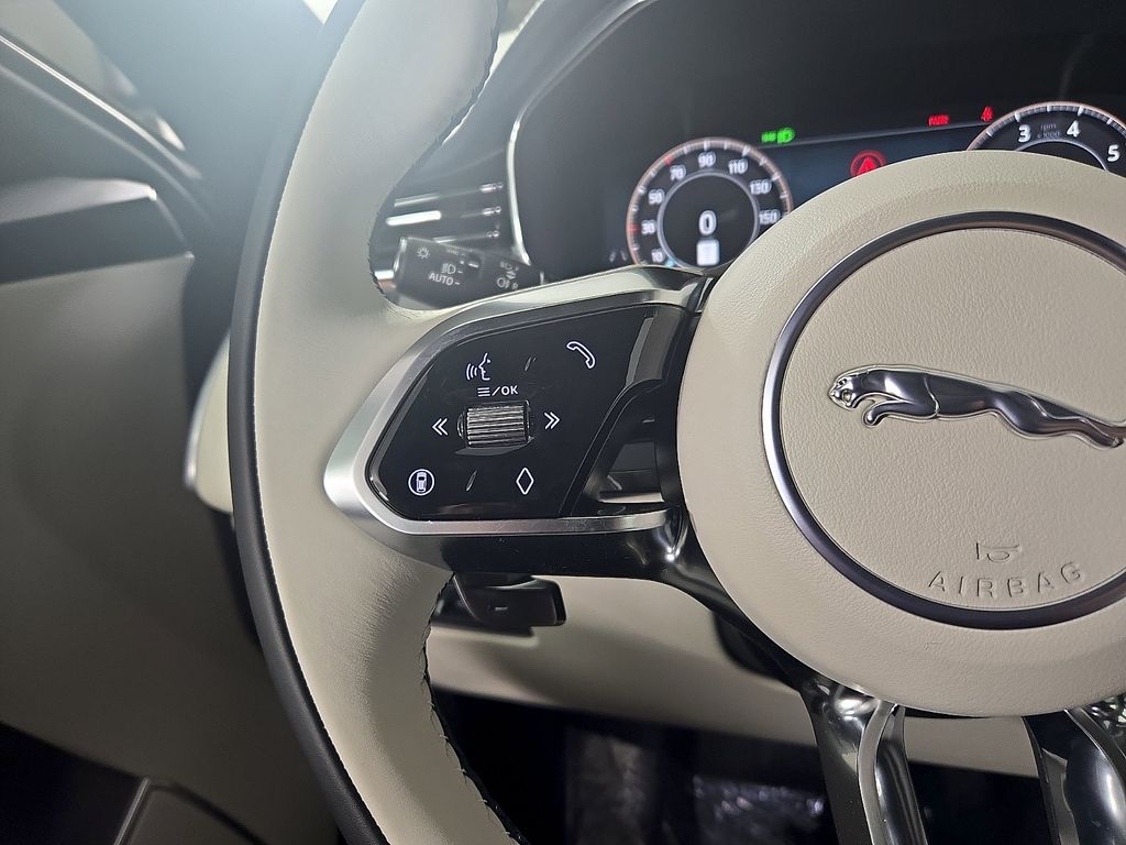 2026 Jaguar F-Pace R-Dynamic S - Photo 15