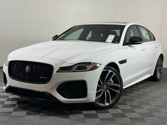 2024 Jaguar XF R-Dynamic SE