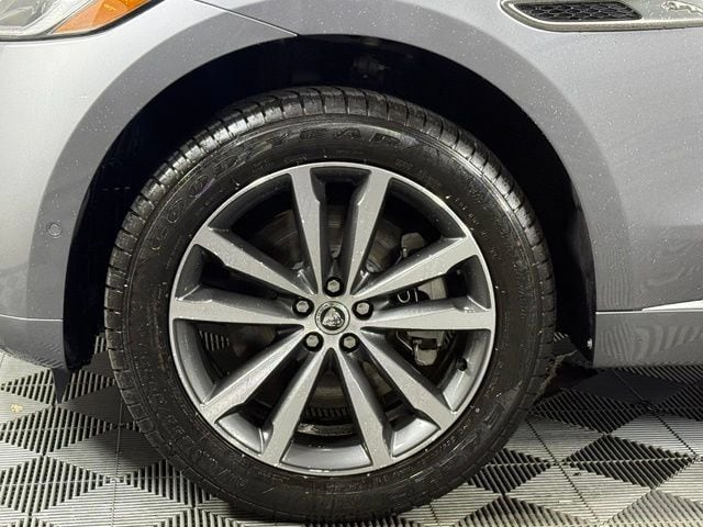 2026 Jaguar F-Pace R-Dynamic S - Photo 12
