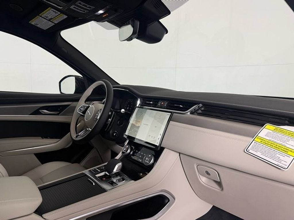 2026 Jaguar F-Pace R-Dynamic S - Photo 19