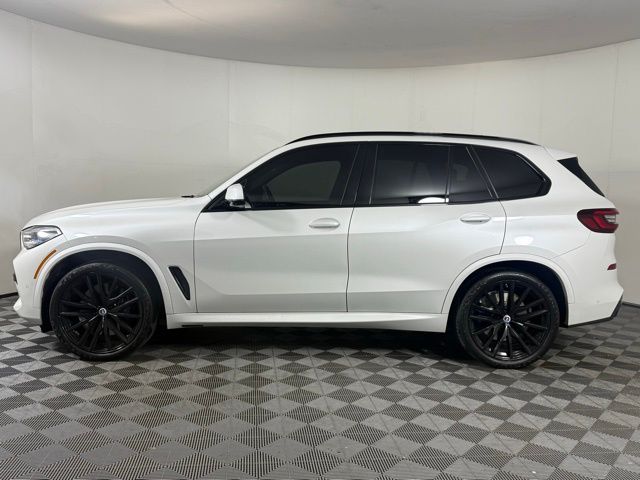 2023 Bmw X5 M50i photo 3