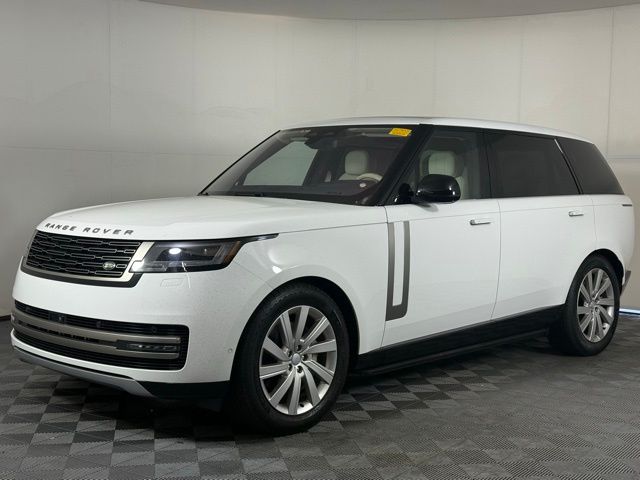 2023 Land Rover Range Rover Base photo 2