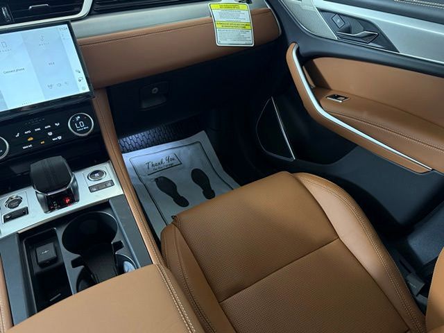 2026 Jaguar F-Pace R-Dynamic S - Photo 23