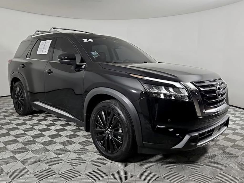 Used 2024 Nissan Pathfinder Platinum SUV