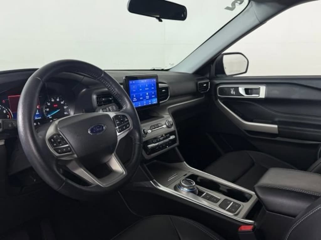 Used 2023 Ford Explorer XLT SUV