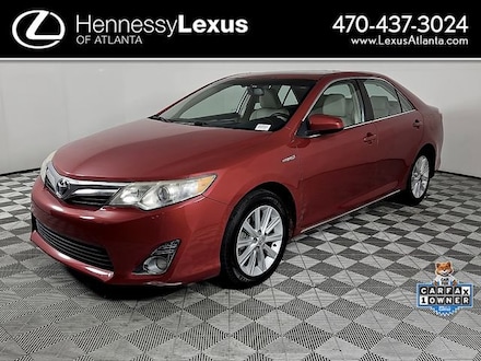 2014 Toyota Camry Hybrid XLE Sedan