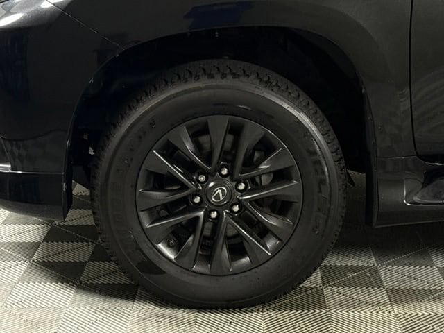2023 Lexus GX PREMIUM - Photo 13