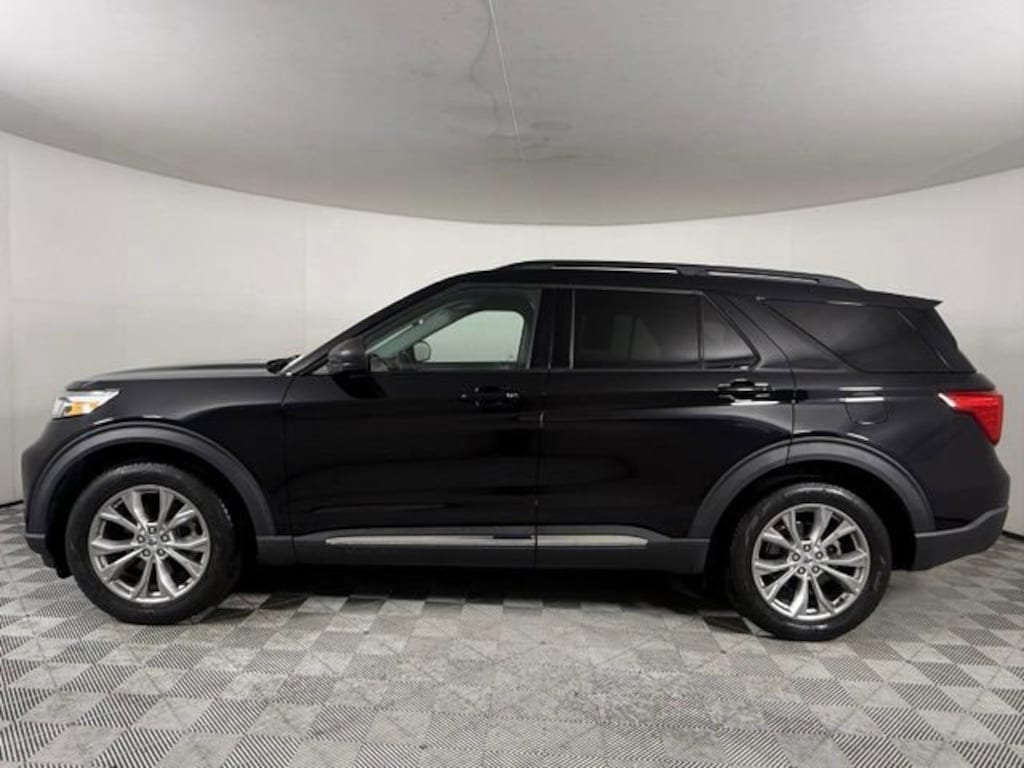 Used 2023 Ford Explorer XLT SUV