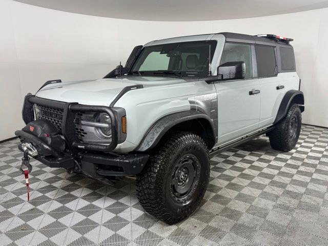 2024 Ford Bronco Everglades photo 2