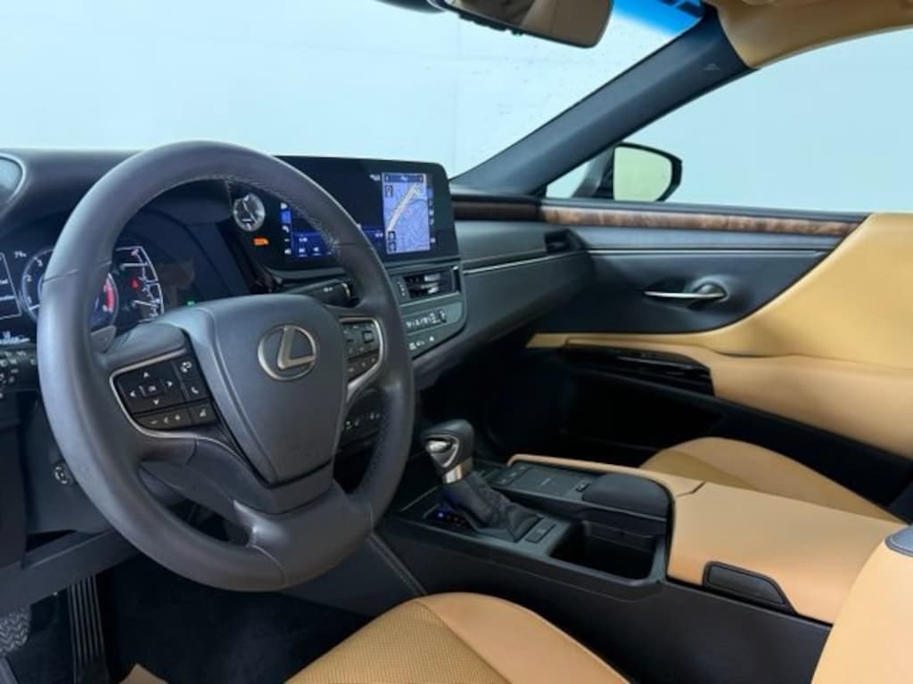 Certified 2022 Lexus ES 350 Sedan