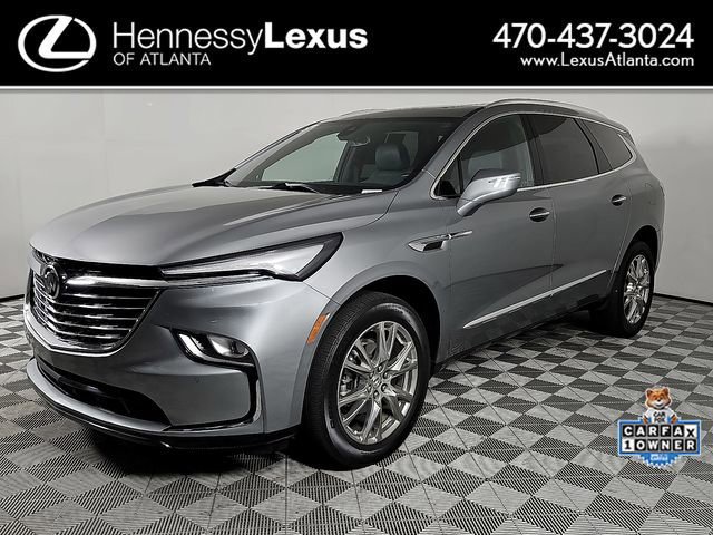 2023 Buick Enclave Essence's photo