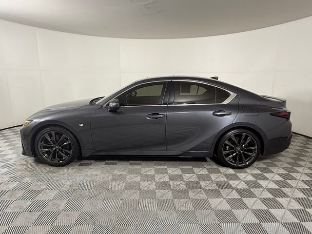 2023 Lexus IS 350 F SPORT photo 2