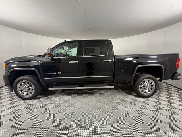 Used 2019 GMC Sierra 2500 Denali HD Denali with VIN 1GT12SEYXKF175770 for sale in Atlanta, GA