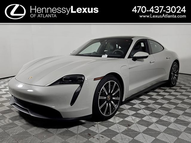 2022 Porsche Taycan Base's photo