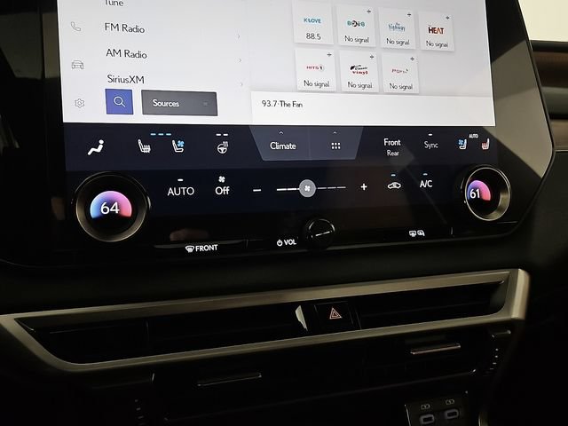 2025 Lexus RX 350 - Photo 18