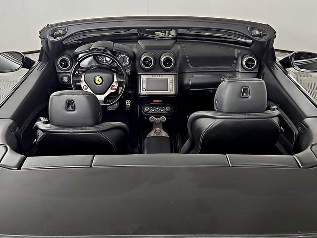 2014 Ferrari California Base - Photo 31