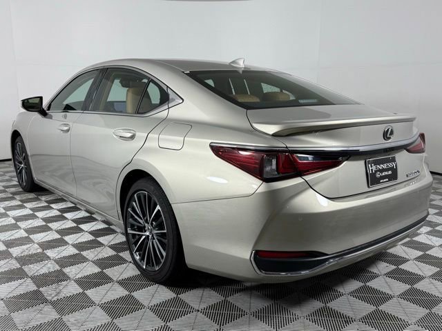 2025 Lexus ES 300h Base photo 3