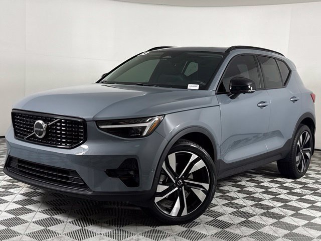 2023 Volvo XC40