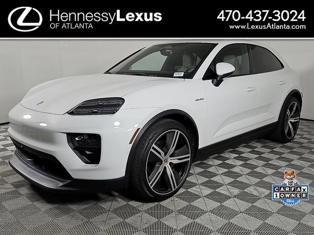 2024 Porsche Macan Base's photo