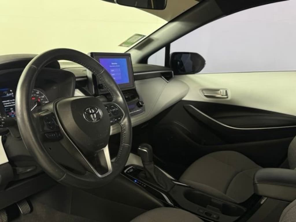 Used 2023 Toyota Corolla SE Sedan