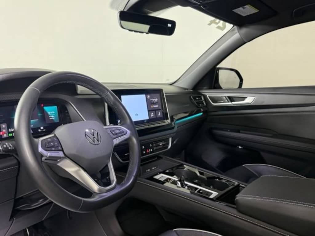 Used 2024 Volkswagen Atlas Cross Sport 2.0T SEL Premium R-Line SUV