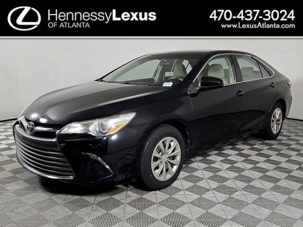 Used 2016 Toyota Camry LE Sedan