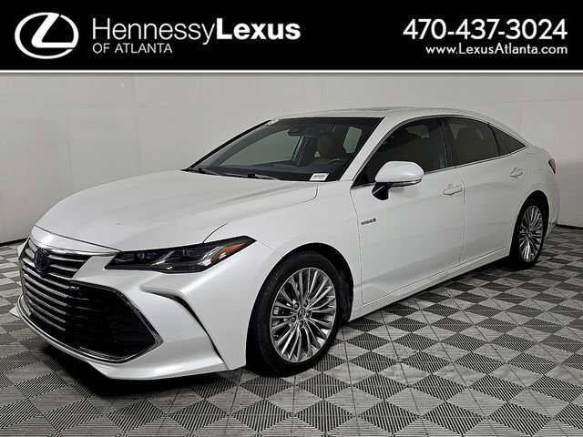 2019 Toyota Avalon Limited Hybrid's photo