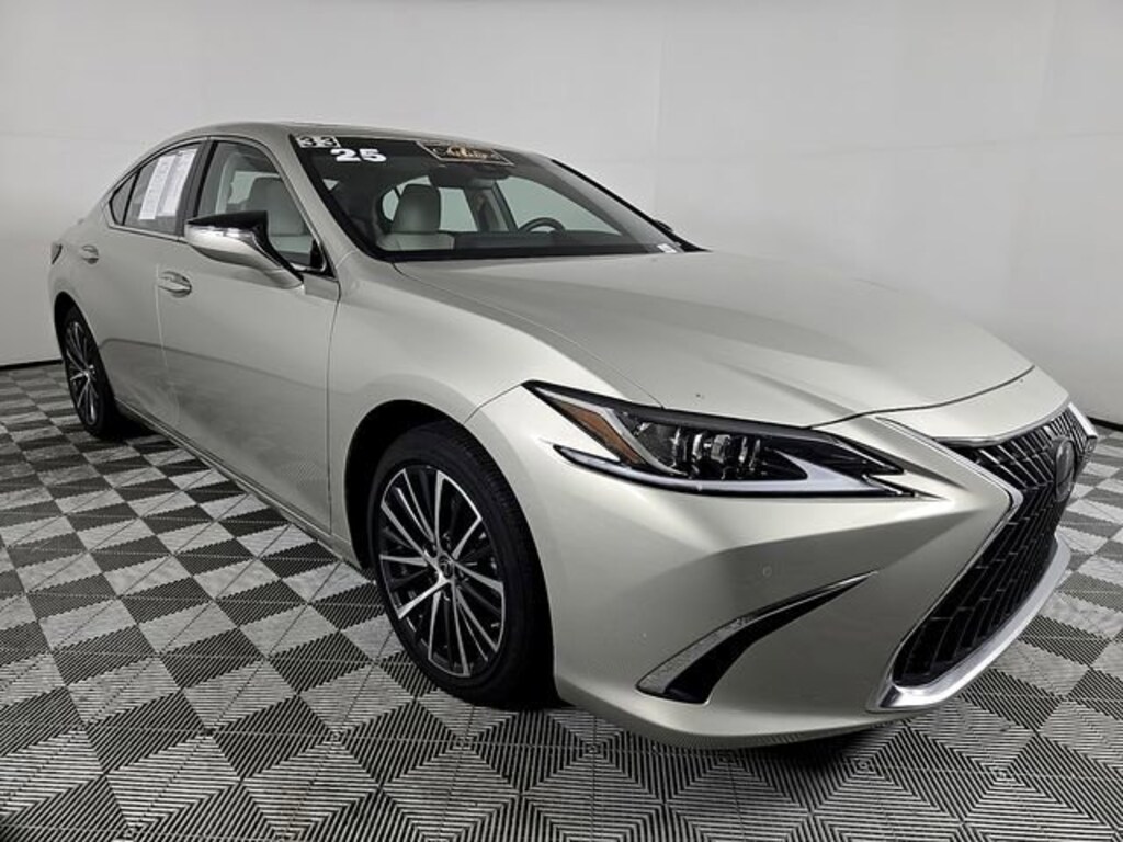 Used 2025 Lexus ES 300h Base Sedan