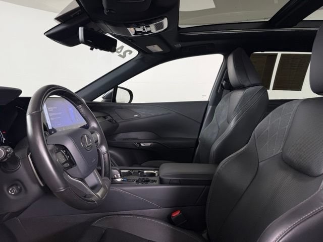 2024 Lexus RX 350 - Photo 21