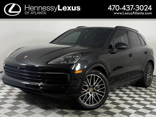 2022 Porsche Cayenne S's photo