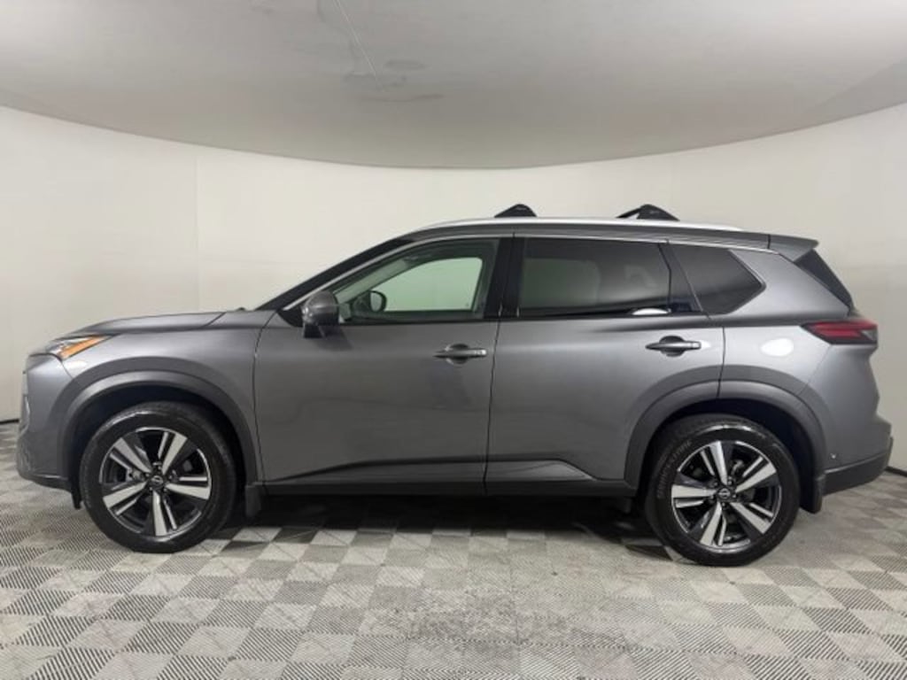 Used 2024 Nissan Rogue SL SUV