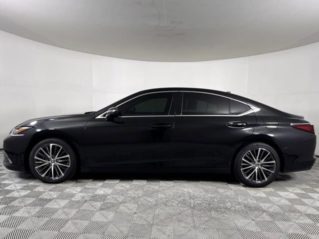 Used 2024 Lexus ES 350 Sedan