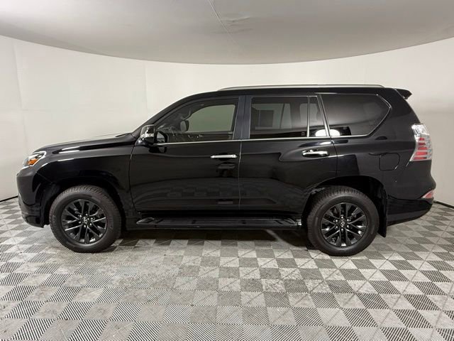 2021 Lexus GX 460 photo 2
