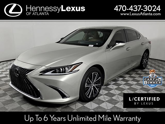 2025 Lexus ES Hybrid 300h's photo
