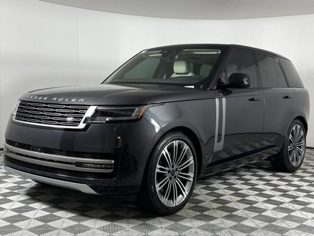 Used 2026 Land Rover Range Rover P400 SE SUV