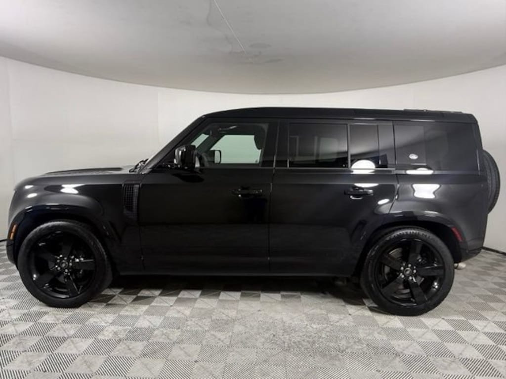 Used 2023 Land Rover Defender 110 V8 SUV